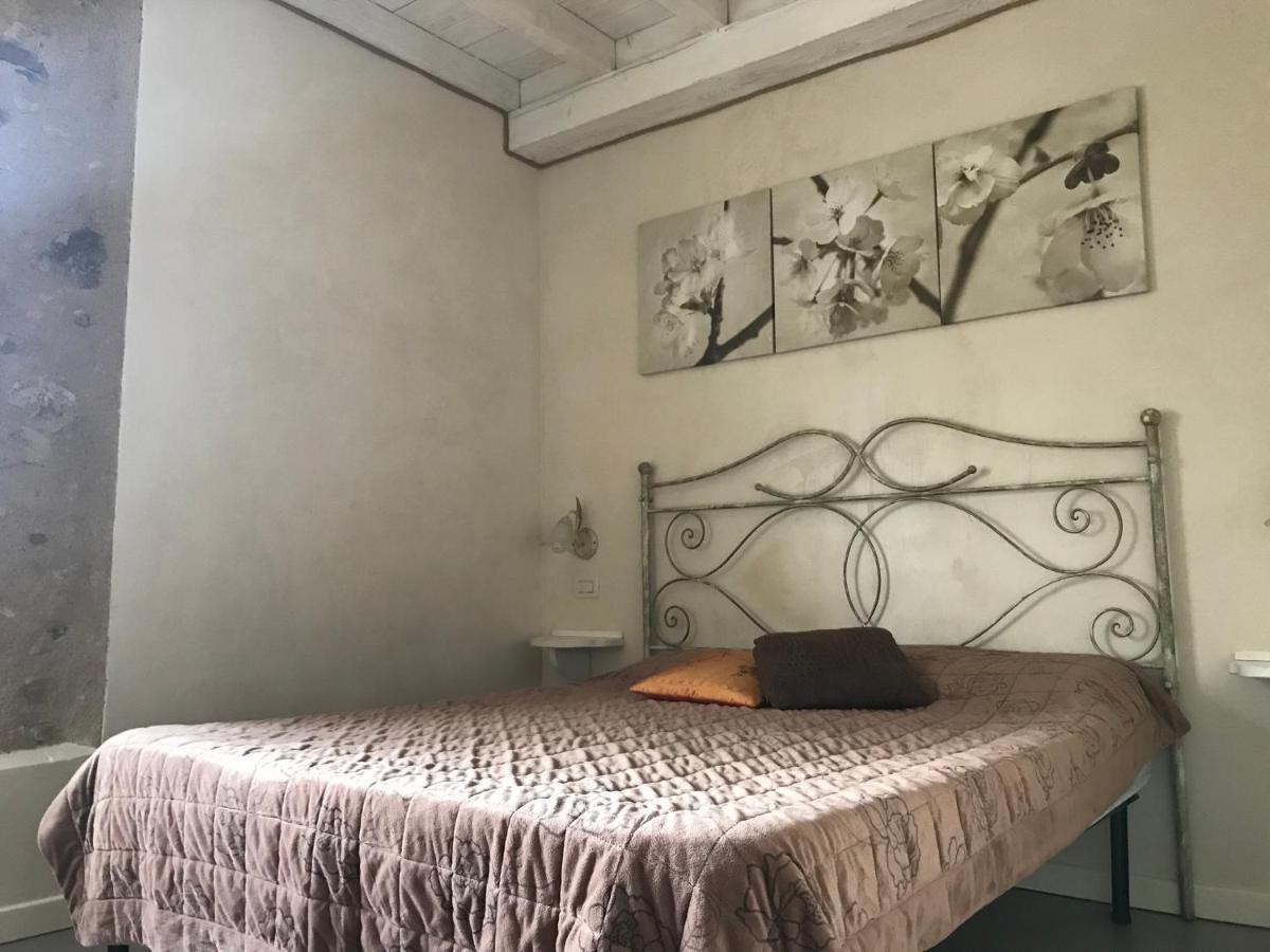 ホテルCasal Del Pigno ペスキエーラ・デル・ガルダ エクステリア 写真
